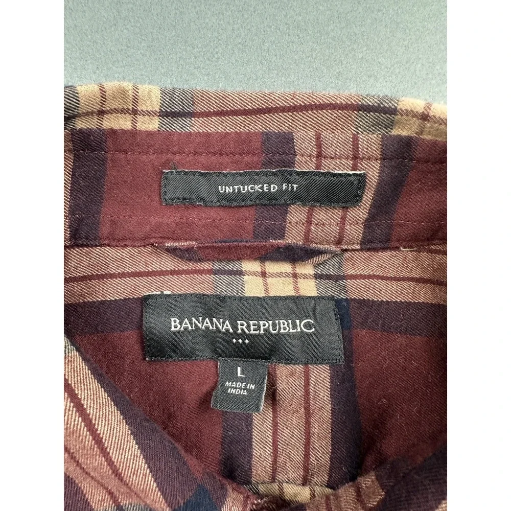 Banana Republic Men's Plaid Untucked Fit Shirt Size Large Long Sleeve Button Up